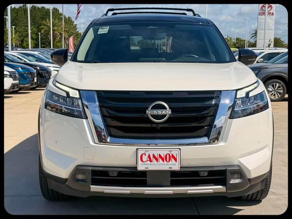Used 2023 Nissan Pathfinder SL SUV