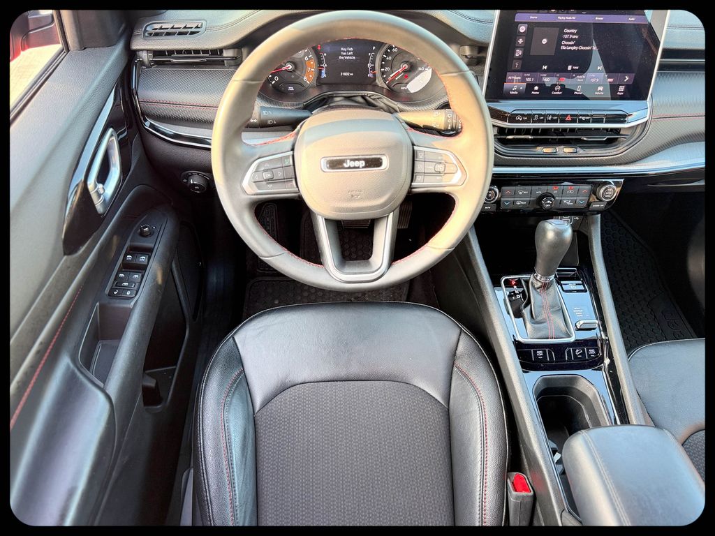 2025 Jeep Compass Trailhawk - Photo 18