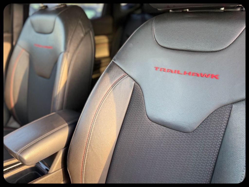 2025 Jeep Compass Trailhawk - Photo 16