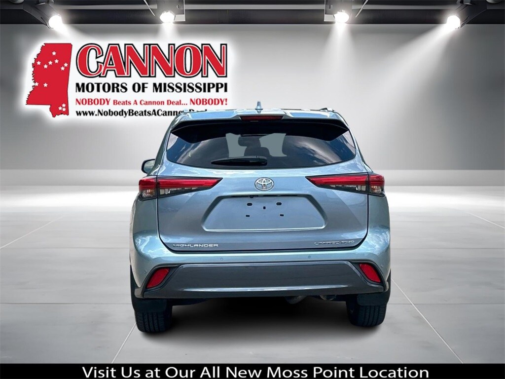 2021 Toyota Highlander Limited photo 4