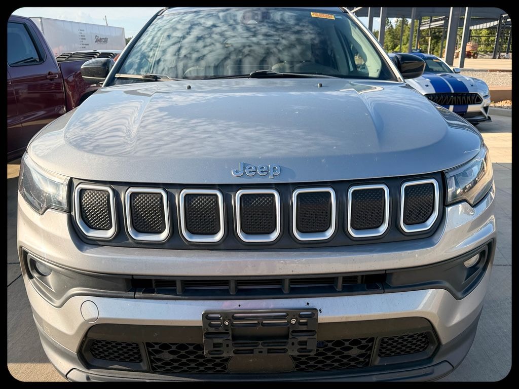 Used 2022 Jeep Compass Latitude SUV