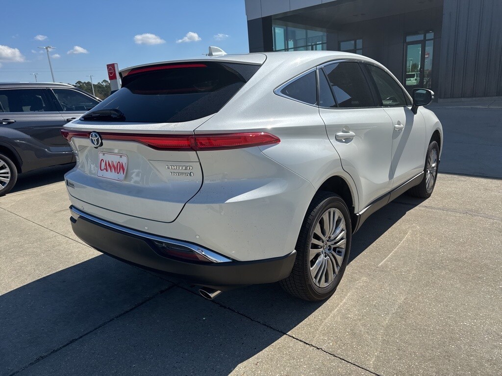 2022 Toyota Venza photo 4
