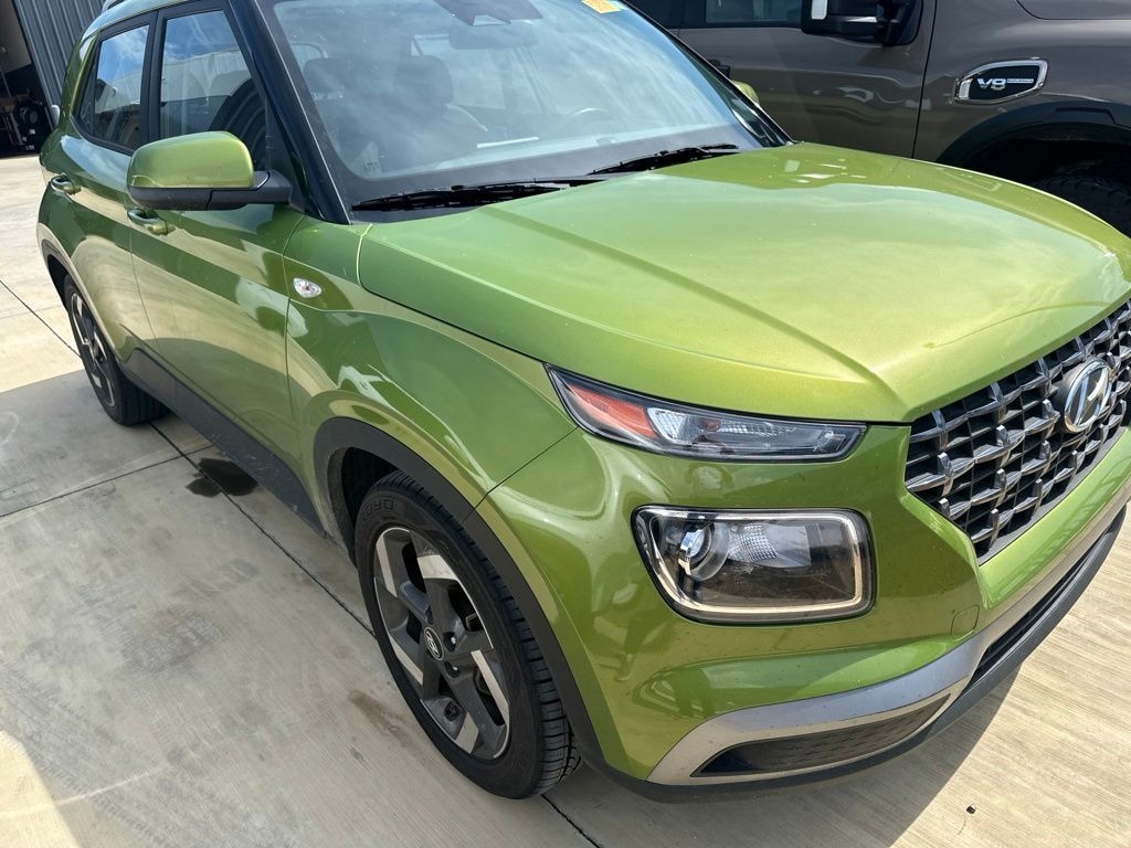 Used 2023 Hyundai Venue SEL SUV