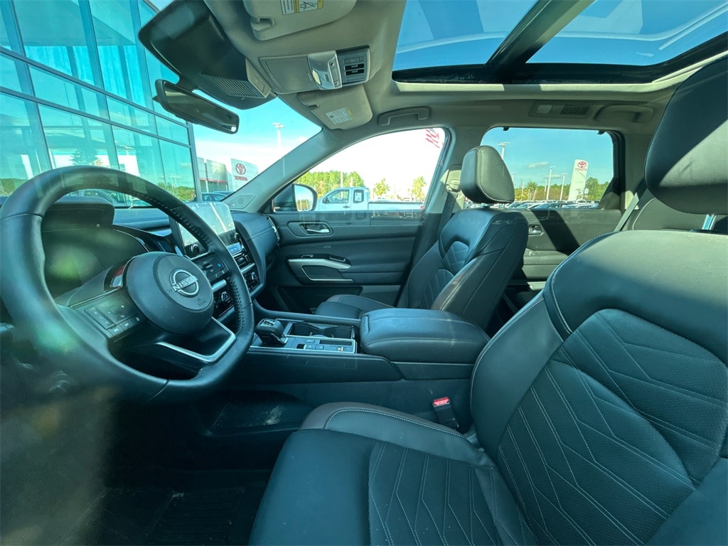 Certified 2025 Nissan Pathfinder Platinum SUV