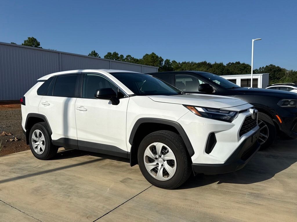 Used 2024 Toyota RAV4 LE SUV