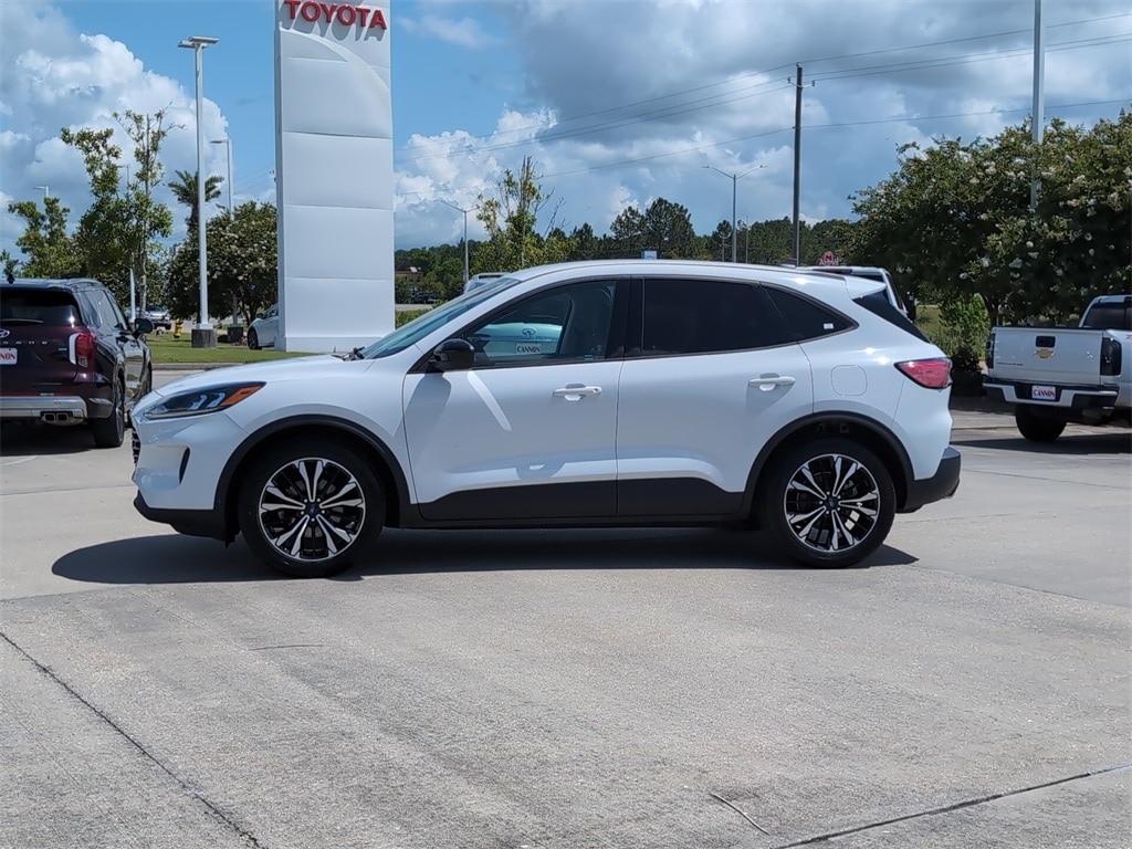 Used 2022 Ford Escape SE with VIN 1FMCU0G61NUA29059 for sale in Moss Point, MS