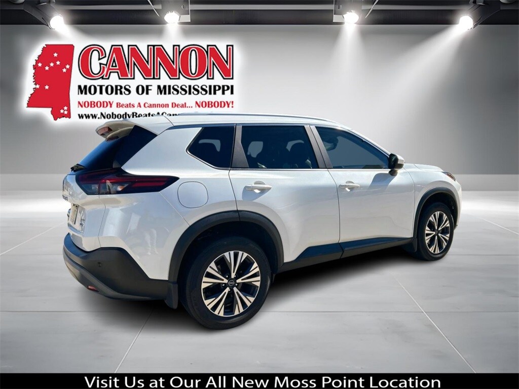 2023 Nissan Rogue SV photo 3