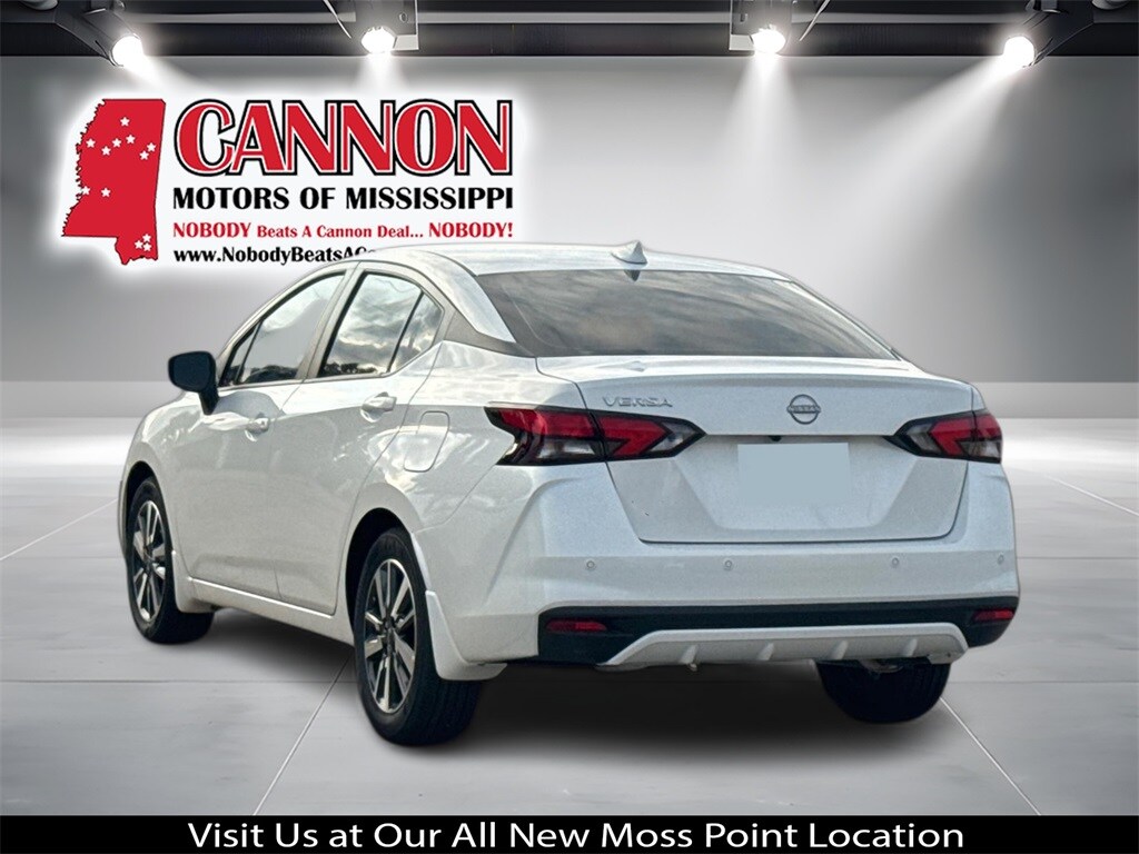 New 2025 Nissan Versa 1.6 SV Sedan