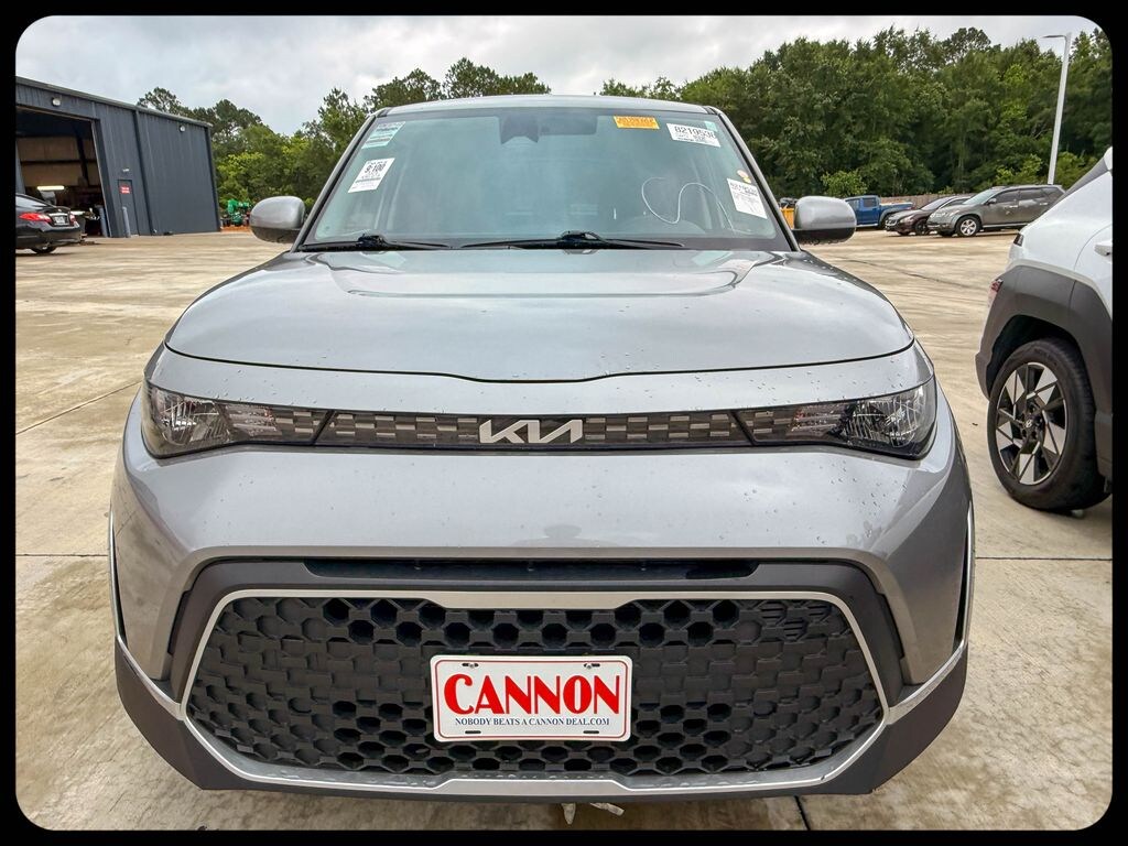 Used 2025 Kia Soul LX Hatchback