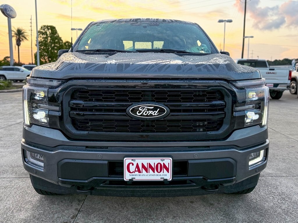2024 Ford F-150 Lariat photo 2