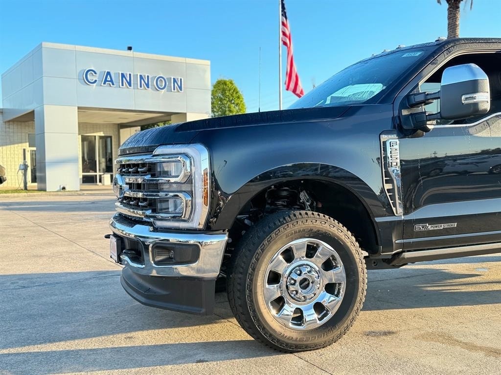 New 2025 Ford F-250 King Ranch Truck Crew Cab