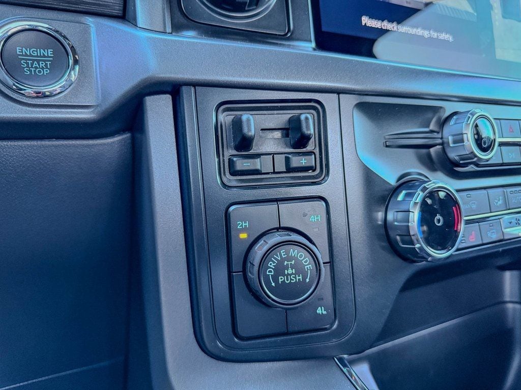 2025 Ford F-150 XLT - Photo 22