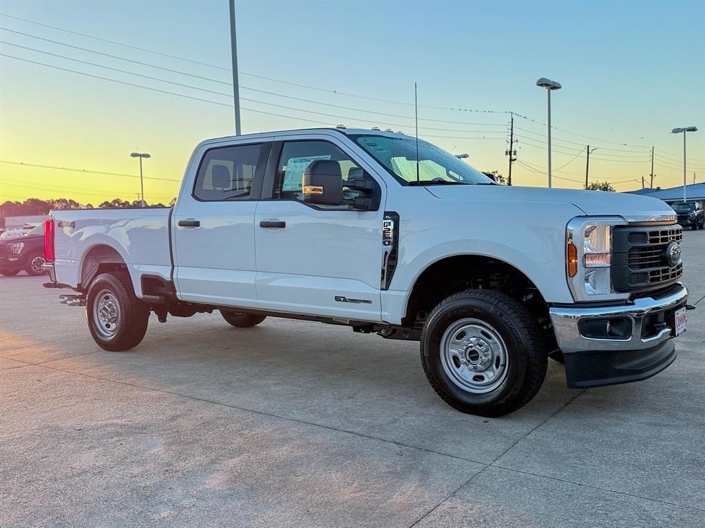 New 2026 Ford F-250 XL Truck Crew Cab
