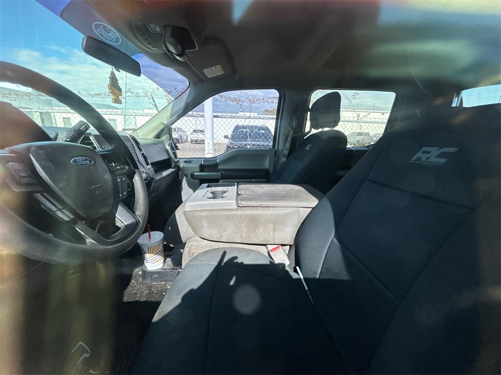 Used 2017 Ford F-150 XLT Truck SuperCrew Cab