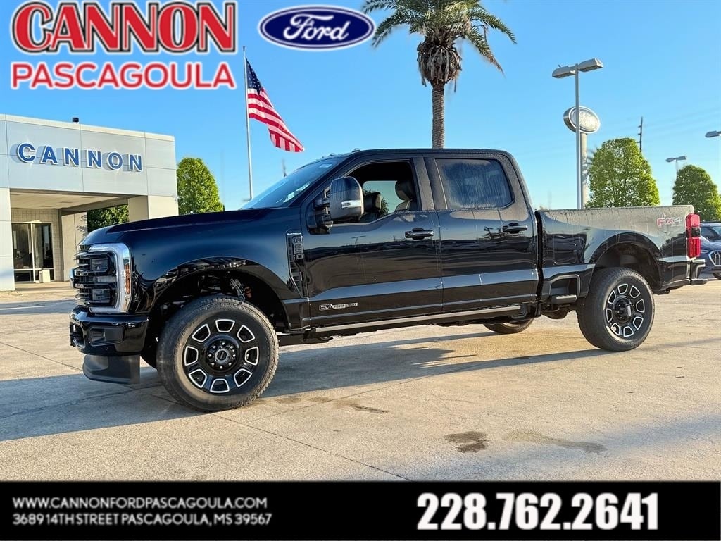 2026 Ford F-250 Super Duty Platinum's photo