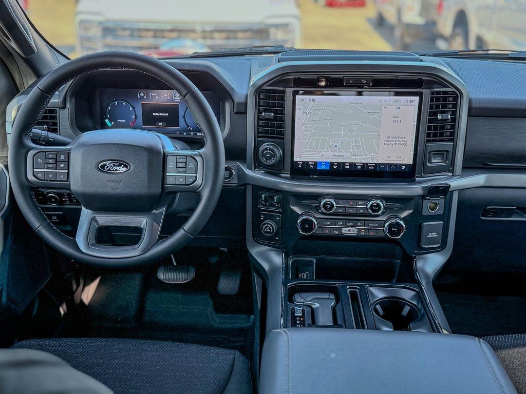 2025 Ford F-150 XLT - Photo 19