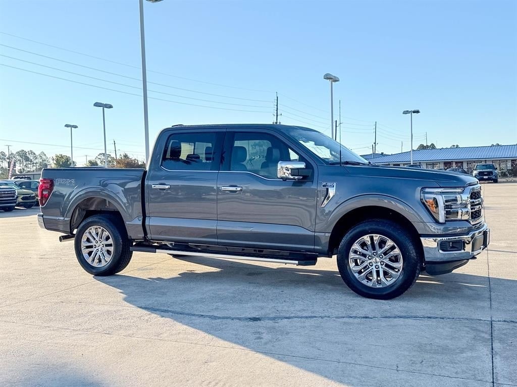 New 2025 Ford F-150 Lariat Truck SuperCrew Cab
