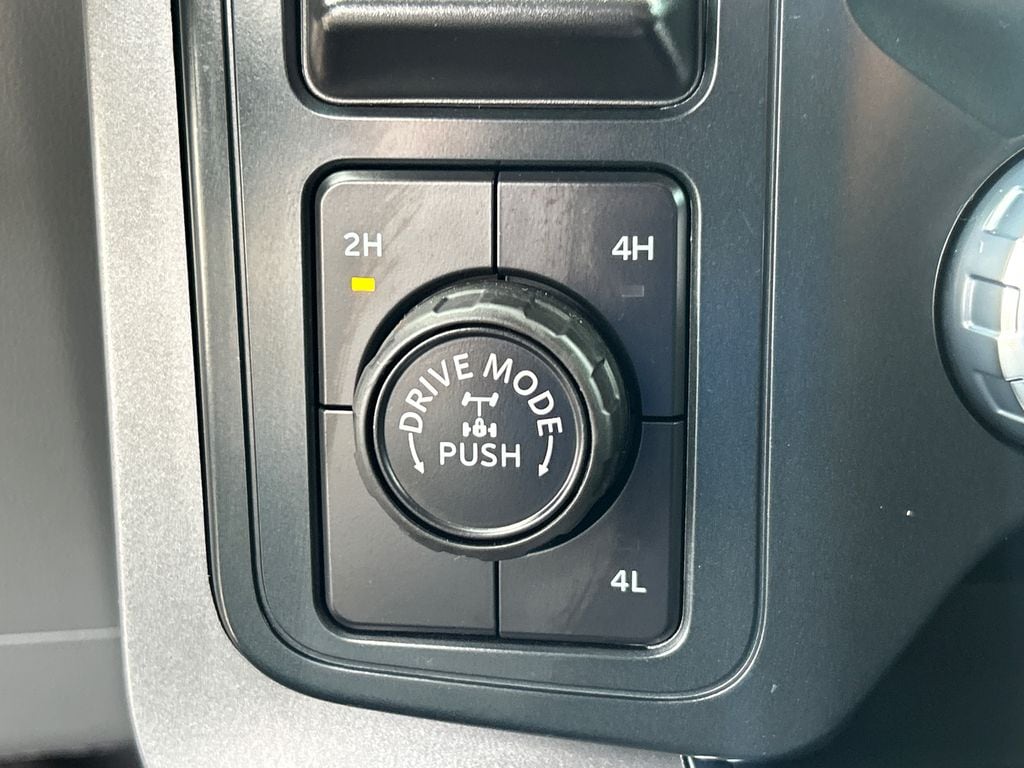 2025 Ford F-150 XLT - Photo 20