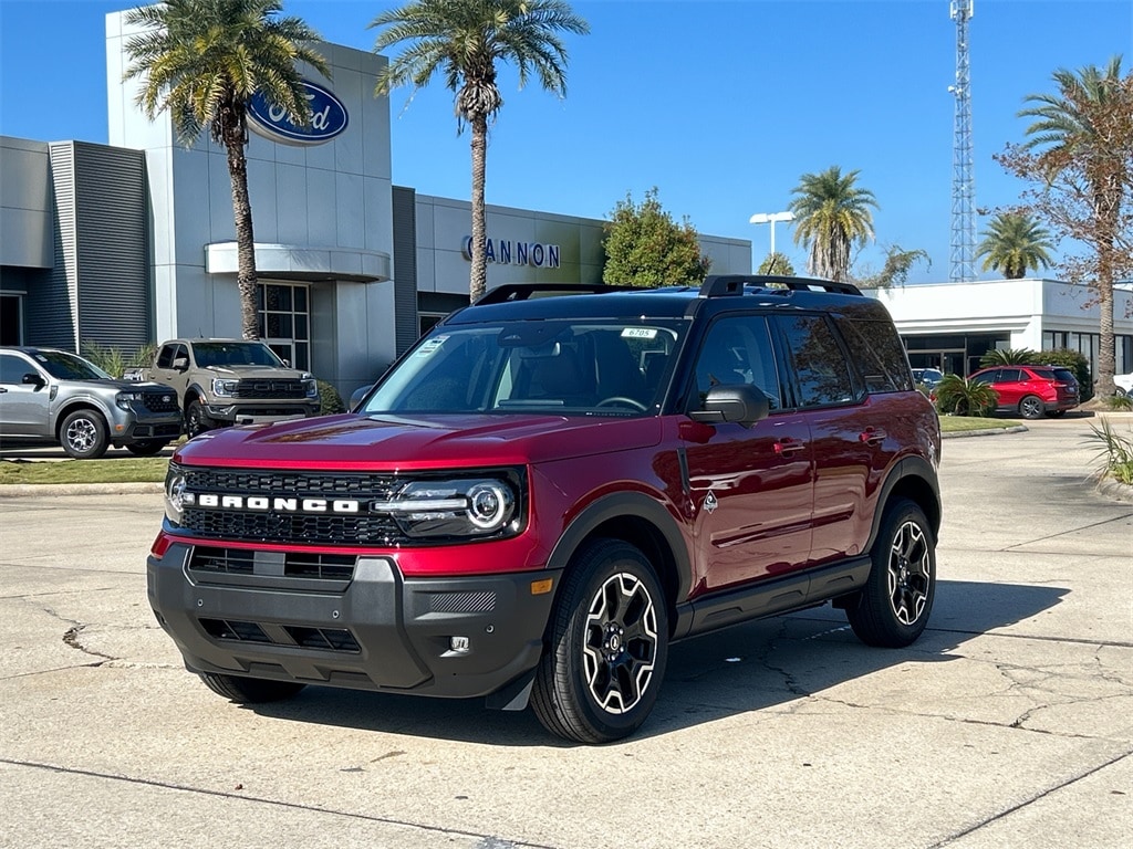 2025 Ford Bronco Sport Outer Banks's photo