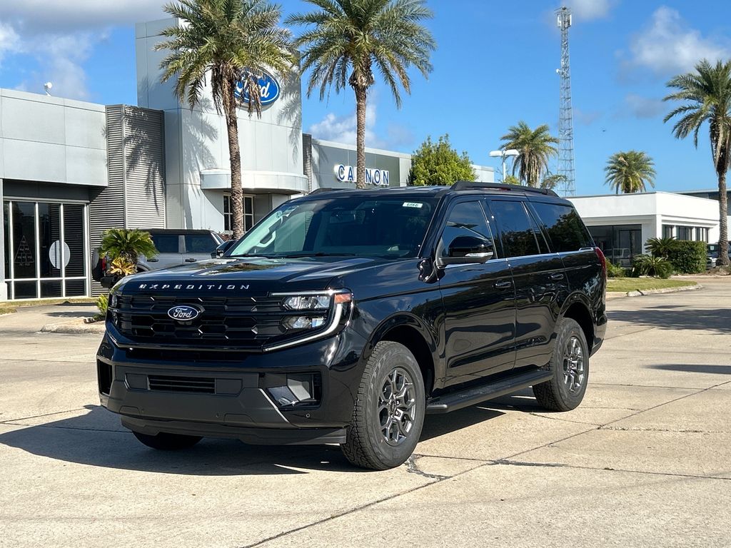 2026 Ford Expedition Active's photo
