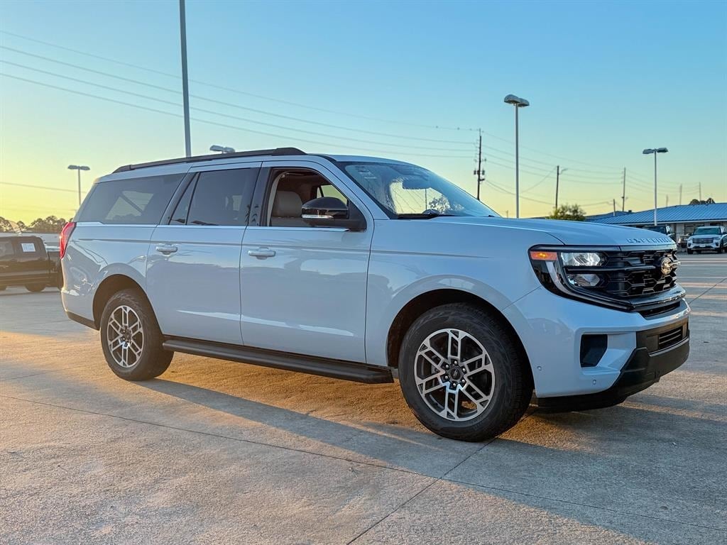 New 2025 Ford Expedition Max Active SUV