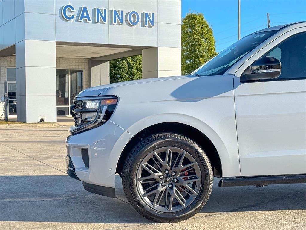 New 2025 Ford Expedition Platinum SUV