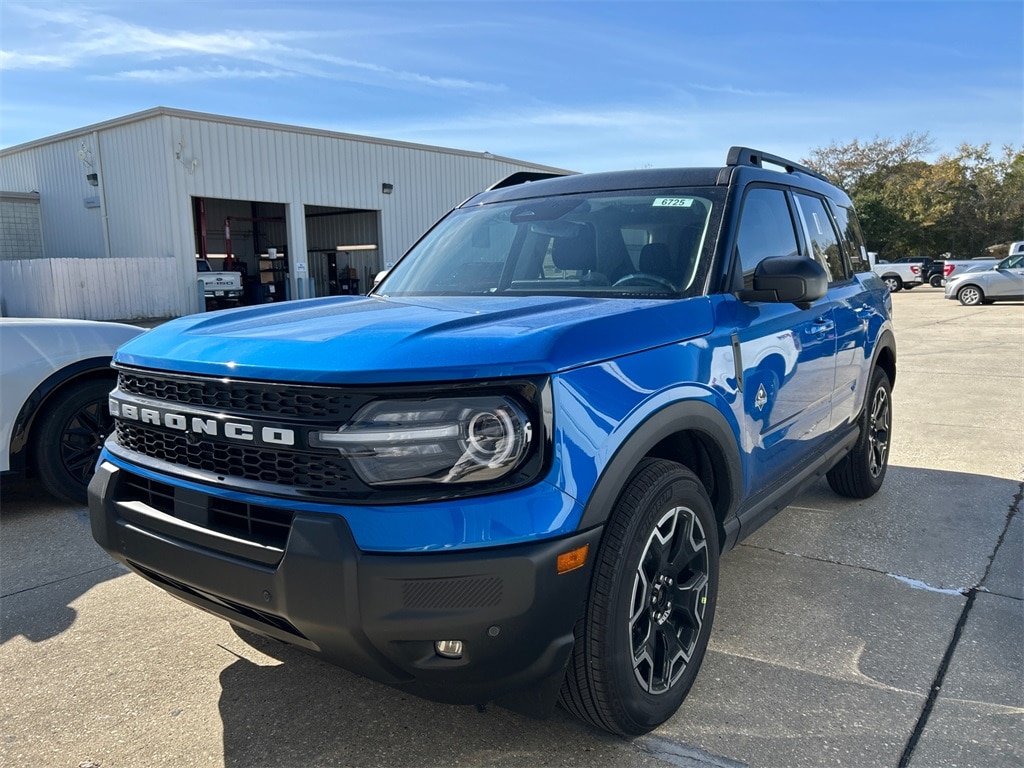 2025 Ford Bronco Sport Outer Banks's photo