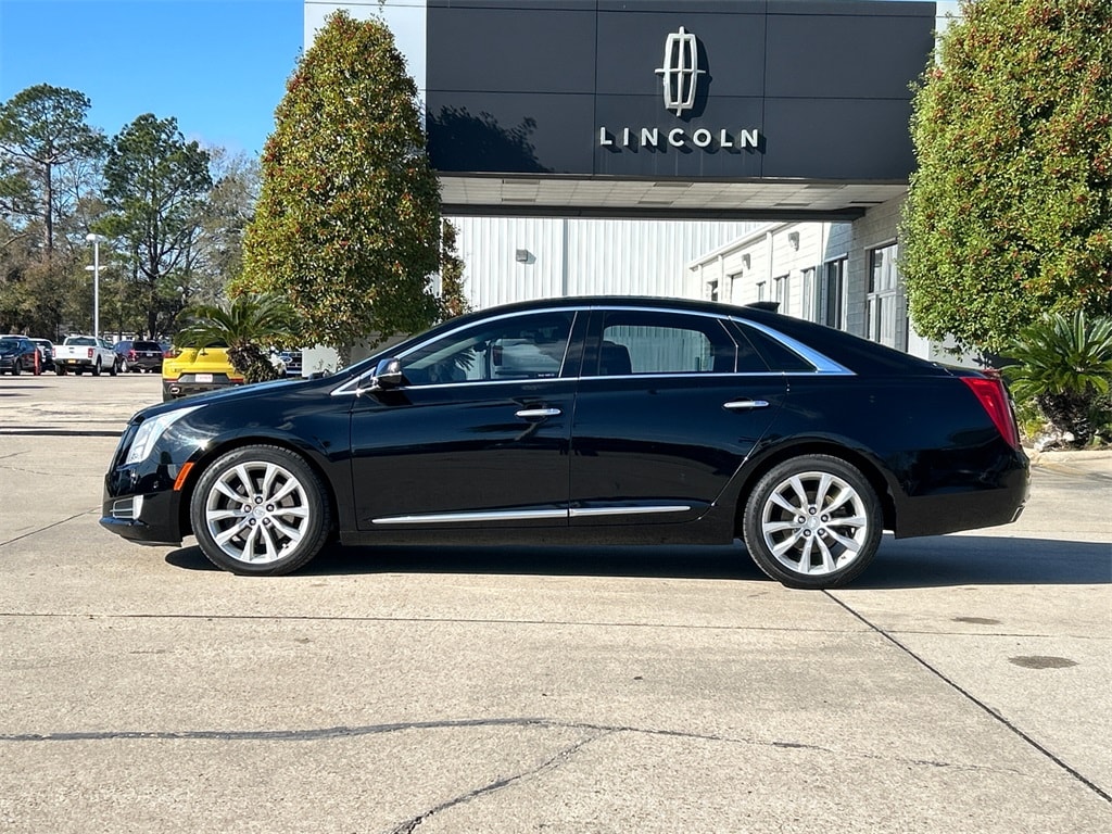Used 2017 Cadillac XTS Luxury Sedan