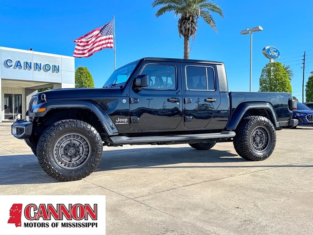 Used 2022 Jeep Gladiator Overland Truck Crew Cab