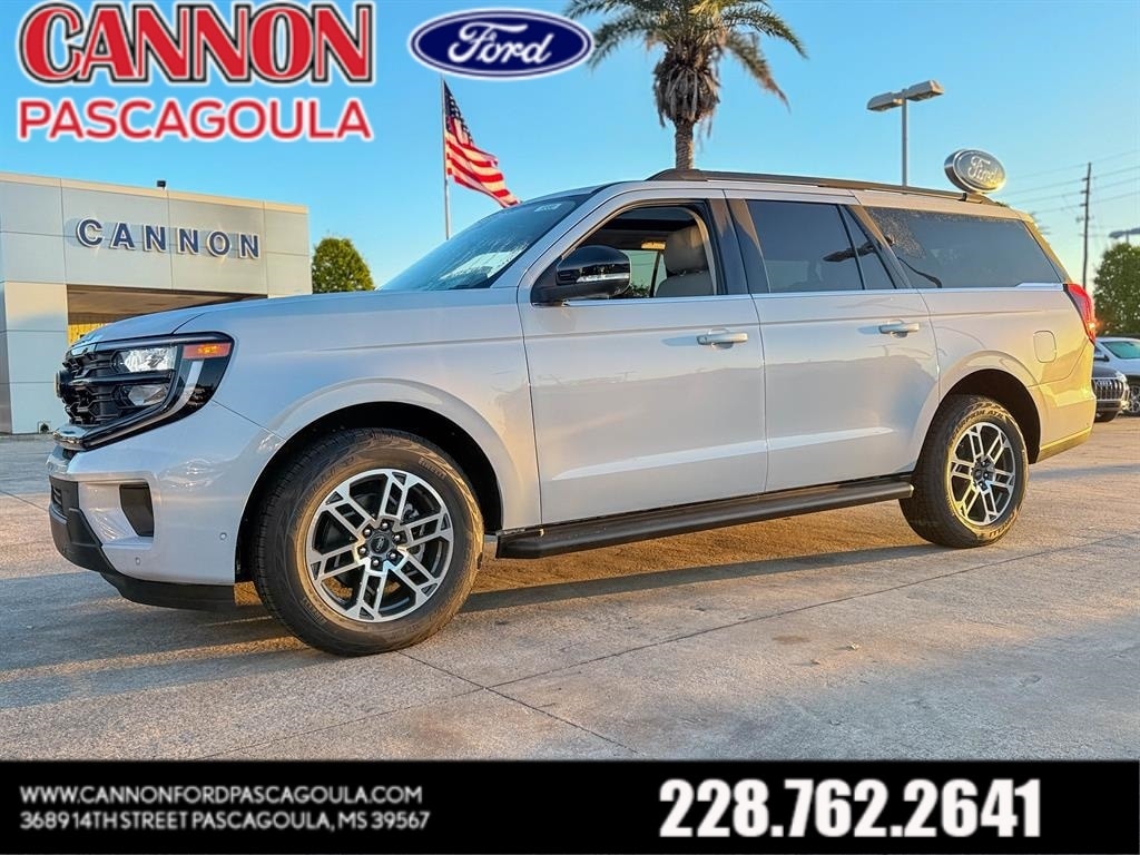 2025 Ford Expedition Active's photo