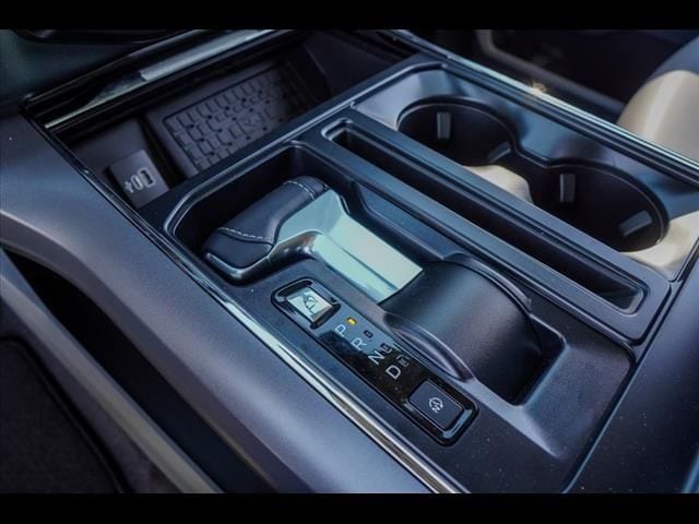 2025 Ford F-150 Lightning Flash - Photo 30