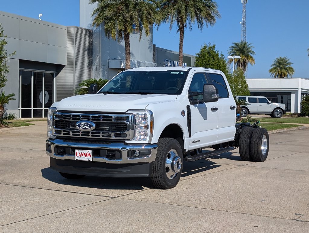 New 2027 Ford F-350 Chassis XL Truck Crew Cab