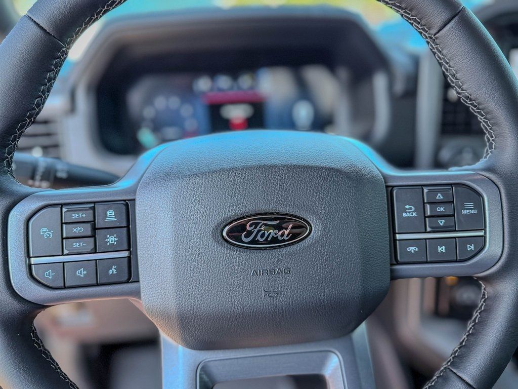 2025 Ford F-150 XLT - Photo 15