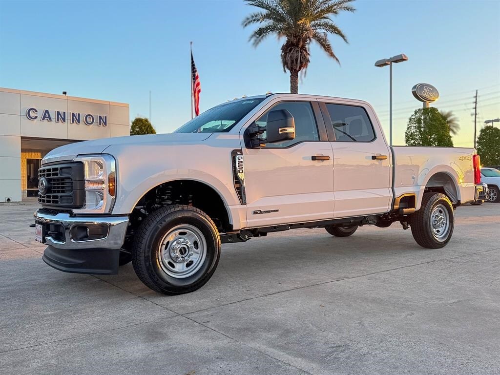 New 2026 Ford F-250 XL Truck Crew Cab