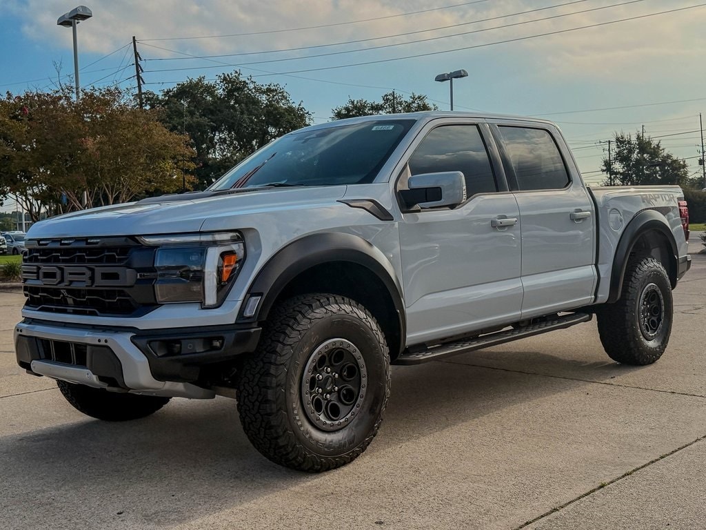 2025 Ford F-150 Raptor's photo