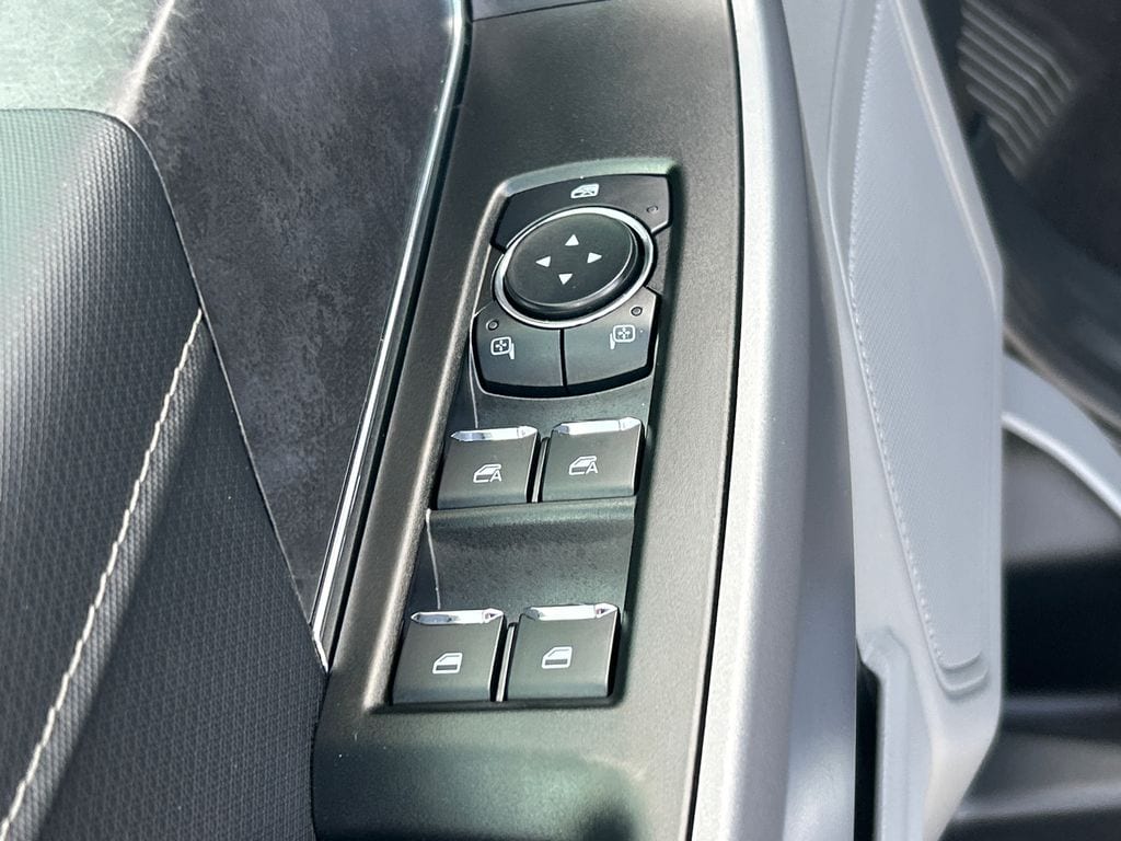 2025 Ford F-150 XLT - Photo 16