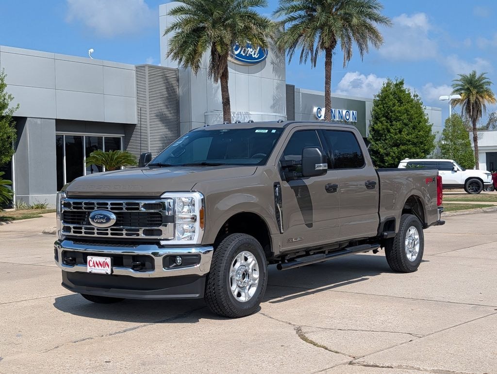 New 2026 Ford F-250 XLT Truck Crew Cab
