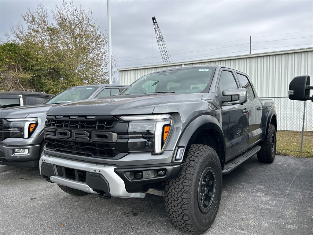 2025 Ford F-150 Raptor's photo