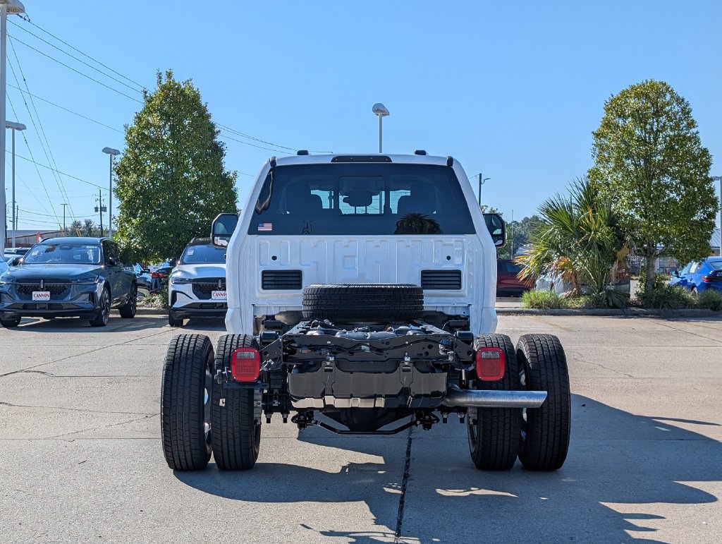 New 2027 Ford F-350 Chassis XL Truck Crew Cab