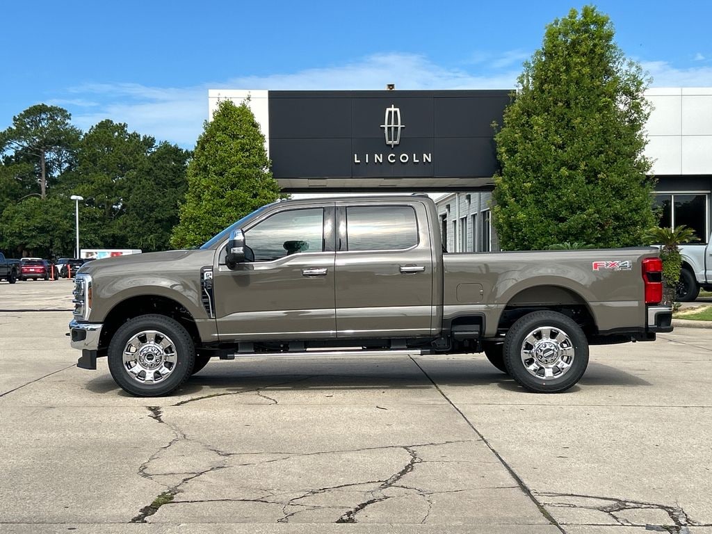 New 2026 Ford F-250 Lariat Truck Crew Cab