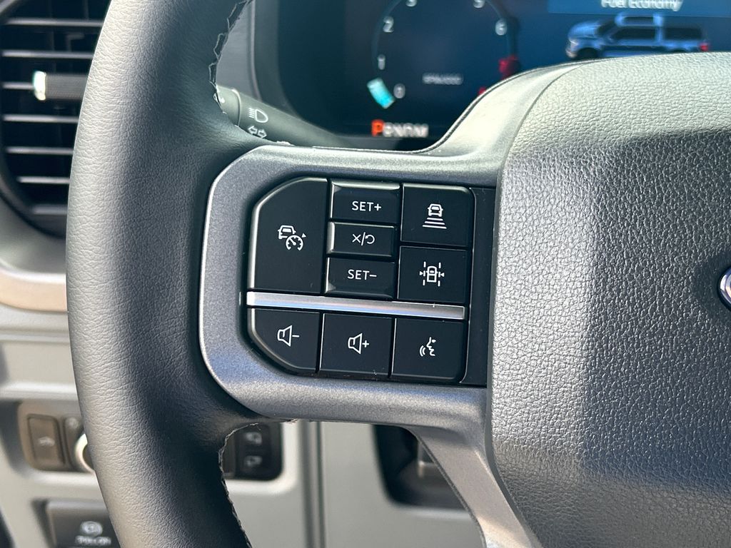 2025 Ford F-150 XLT - Photo 25