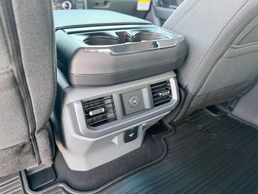 2025 Ford F-150 Lightning XLT - Photo 25