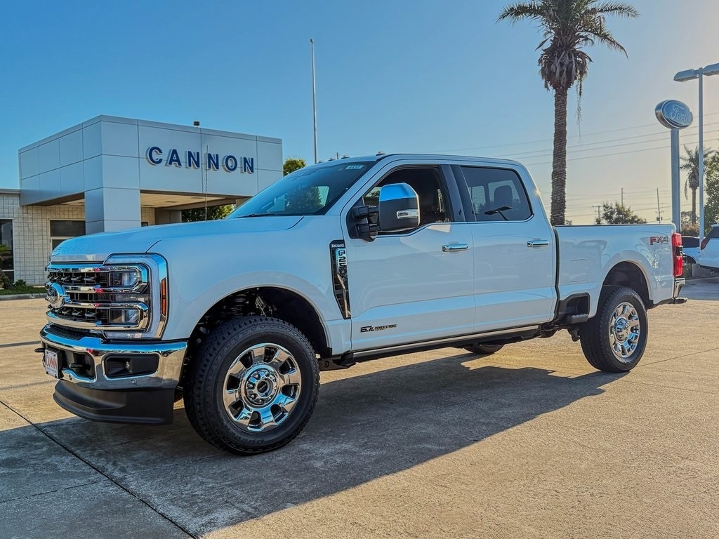 2025 Ford F-250 Super Duty King Ranch's photo