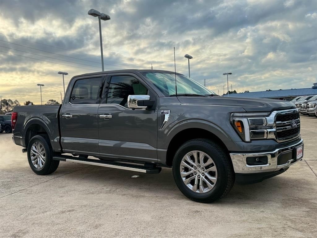 New 2025 Ford F-150 Lariat Truck SuperCrew Cab
