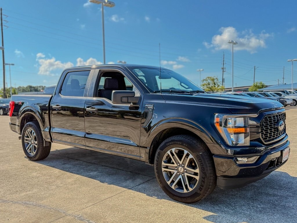 2023 Ford F-150 XL photo 3
