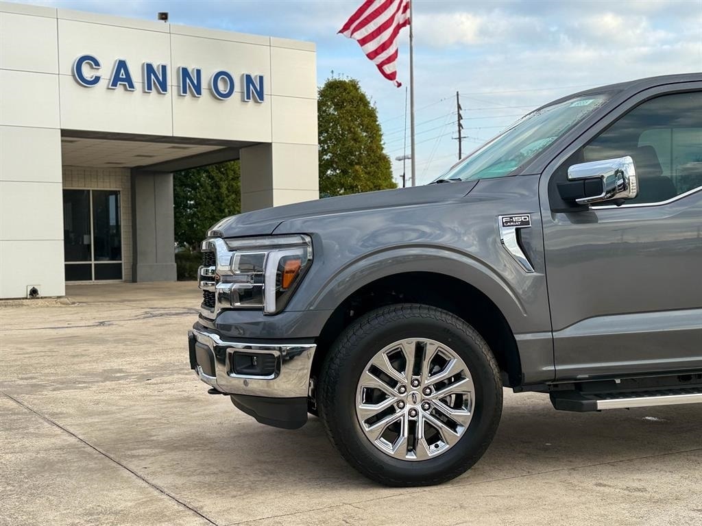 New 2025 Ford F-150 Lariat Truck SuperCrew Cab