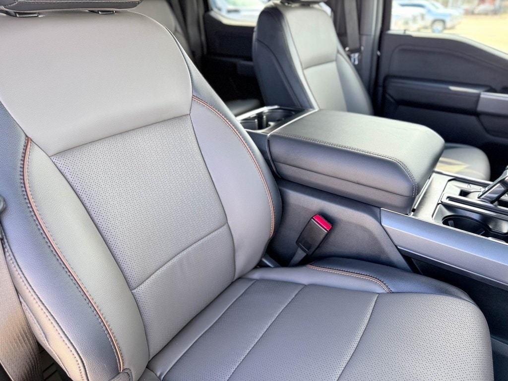 New 2025 Ford F-150 Lariat Truck SuperCrew Cab