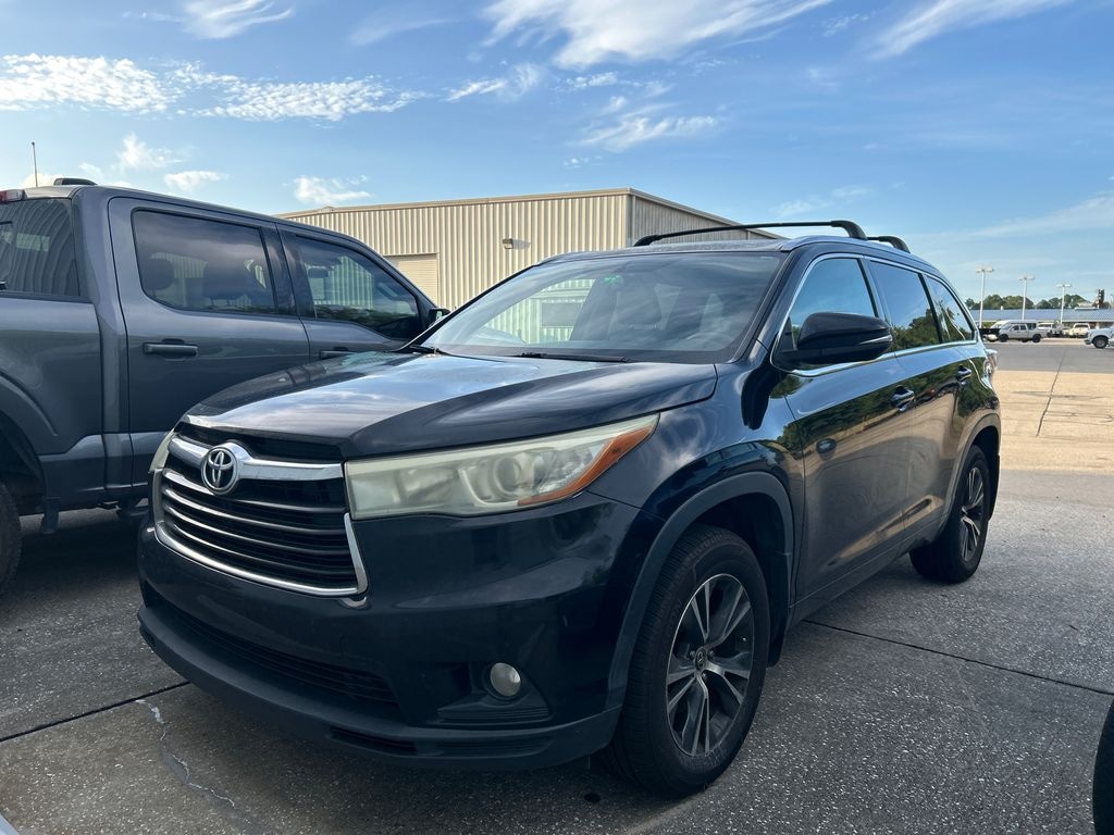 Used 2016 Toyota Highlander XLE V6 SUV