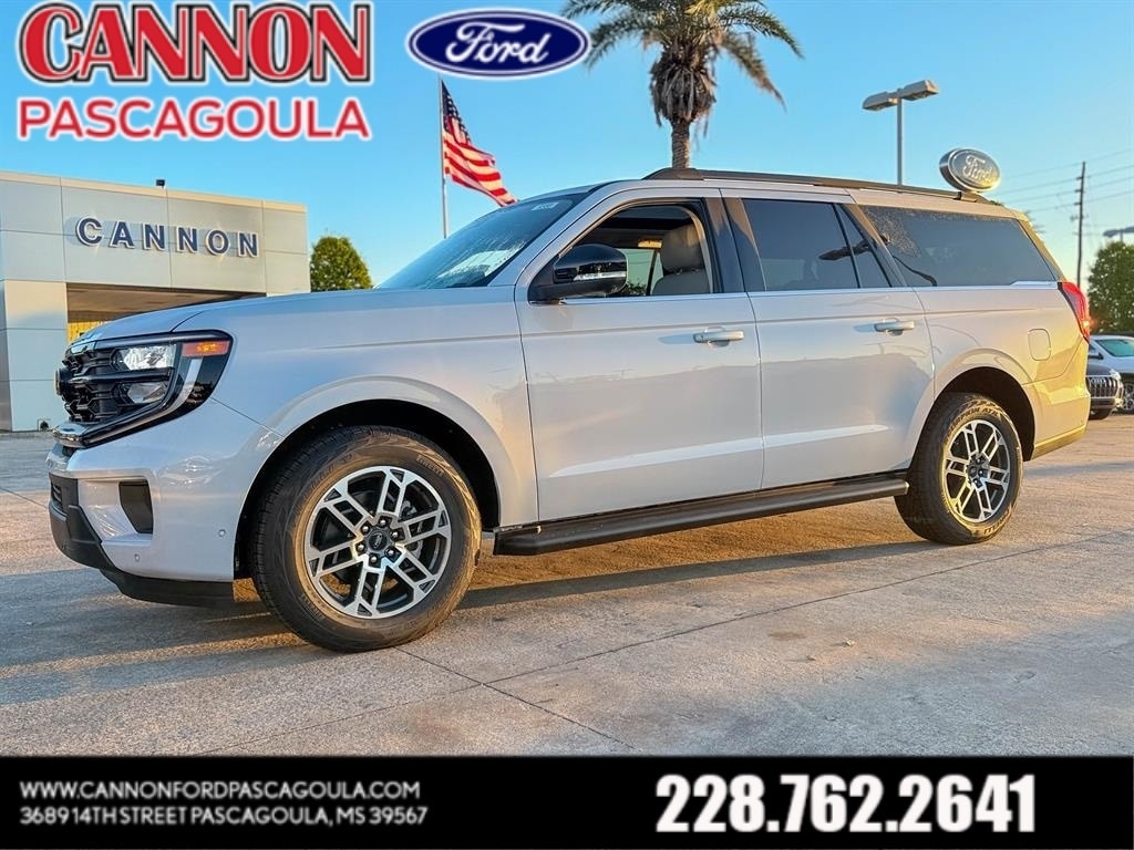 2025 Ford Expedition Active's photo