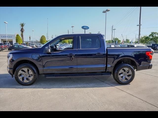 2025 Ford F-150 Lightning Flash - Photo 15